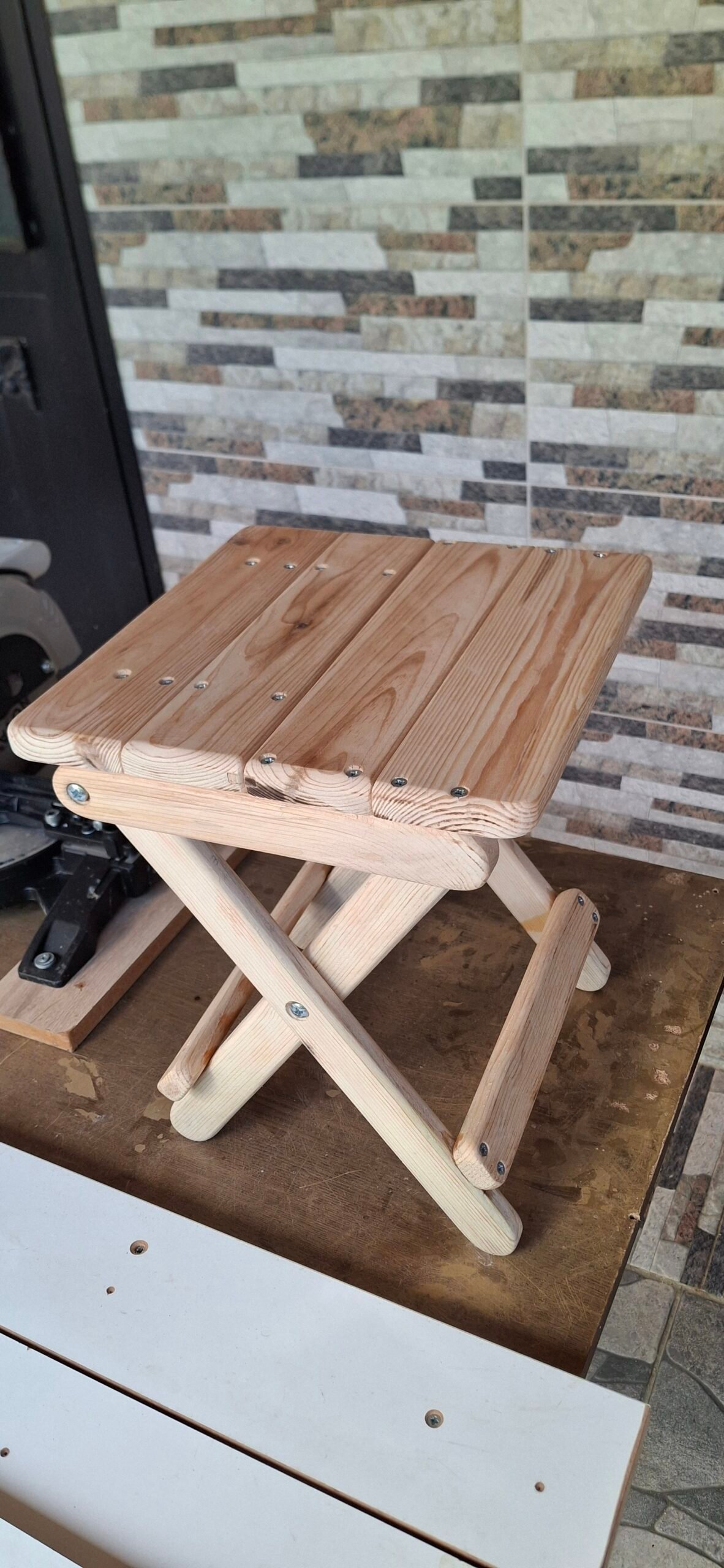 Katlanır ahşap tabure - Görsel 2